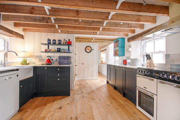 Fridge, microwave, dishwasher, toaster