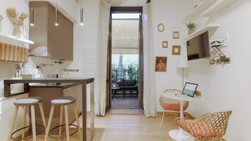 Studio | Living area