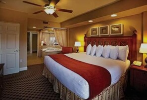 1 bedroom, iron/ironing board, WiFi, bed sheets - Westgate Lakes Resort • 1BR Sleeps 4 • Full Resort Access • Near Disney (Orlando)