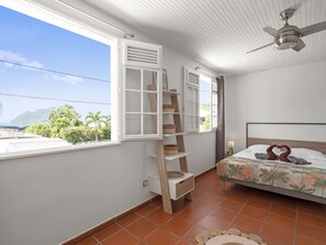 4 habitaciones, tabla de planchar con plancha y wifi gratis 