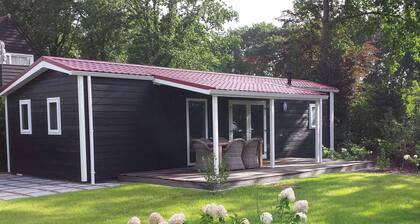 Garden-view Chalet With Terrace or Conservatory Near Amerongse Berg