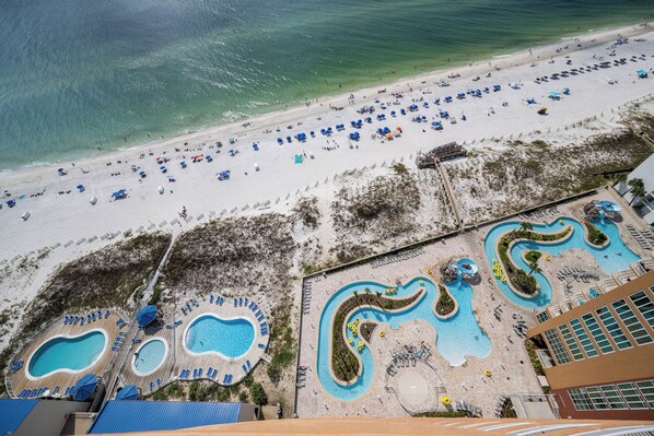 Indendørs pool