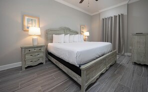 2 habitaciones, escritorio, tabla de planchar con plancha y wifi gratis 