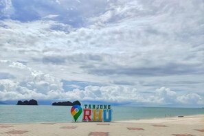 Pantai persendirian berhampiran 