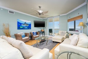 TV - The Pass 511 - Great location right across from The Gulf restaurant (Orange Beach)