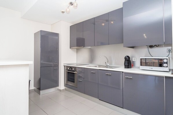 Fridge, microwave, oven, dishwasher