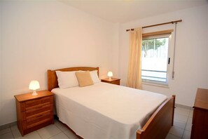 2 bedrooms, iron/ironing board, free WiFi - 3 Bedroom apartment Encosta da Marina (Portimão)