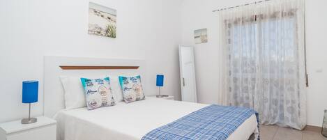 Fer et planche à repasser, Wi-Fi gratuit