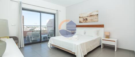 1 bedroom, iron/ironing board, free WiFi