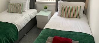 Modern Bungalow in quiet location ,Draycott Derbyshire. 