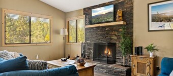 Walk to Ski Resort | Hot Tub | Mountain Views