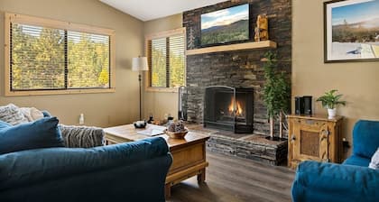 Walk to Ski Resort | Hot Tub | Mountain Views