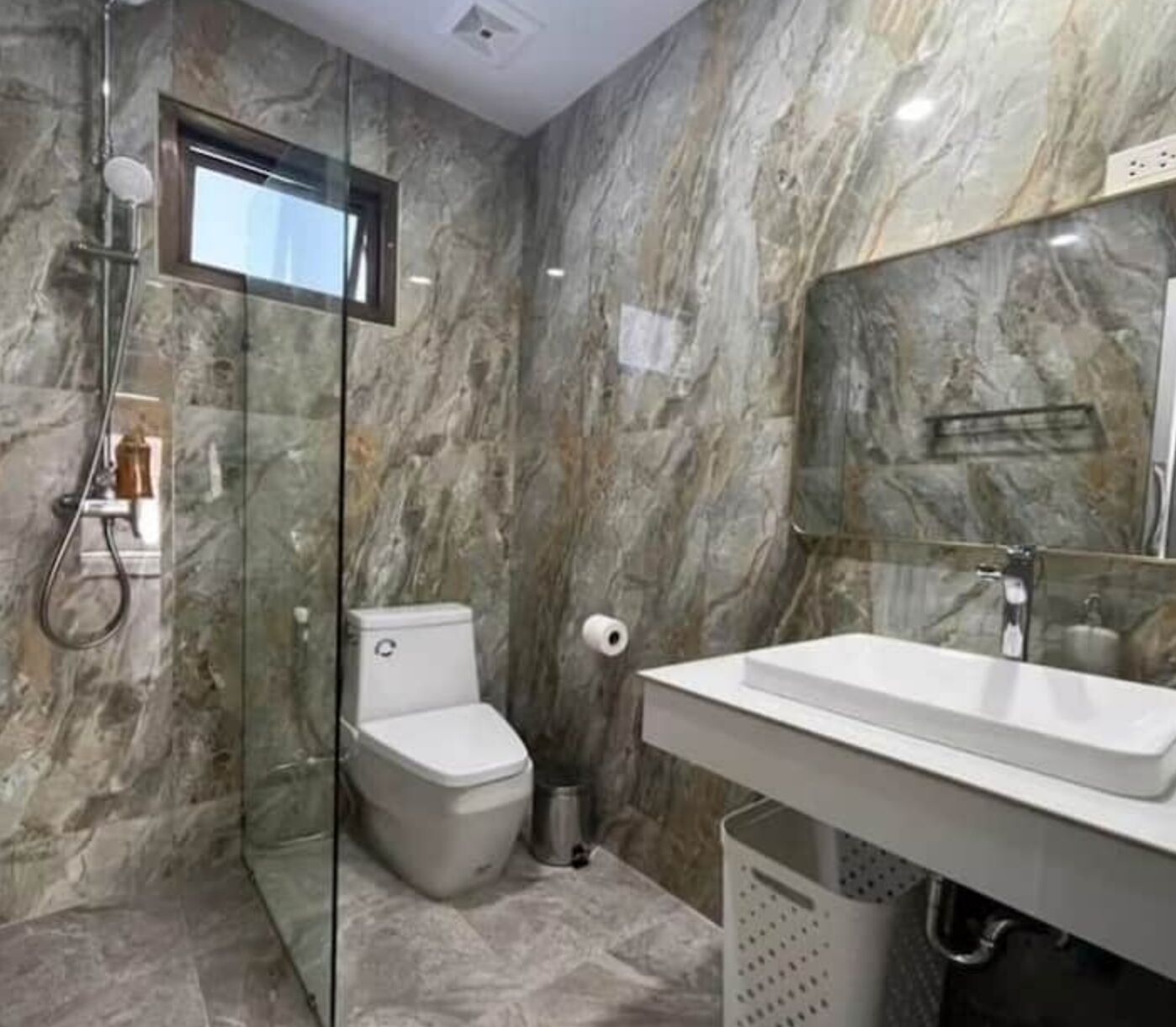 Een douche, een haardroger