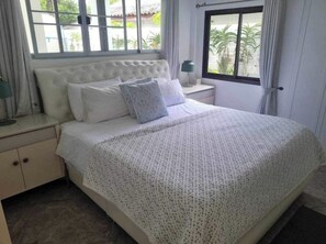 4 quartos, ferros/tábuas de passar roupa, Wi-Fi, roupa de cama