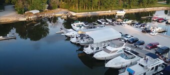 Illinois River Retreat: Kayak Near Starved Rock, Desplaines & Illinois Rivers 