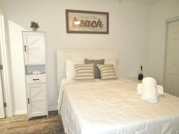 1 bedroom, iron/ironing board, WiFi, bed sheets