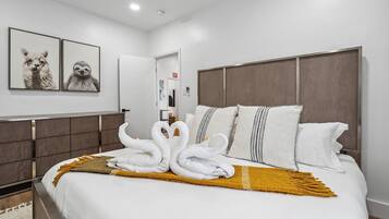 1 habitación, decoración personalizada y muebles diferentes