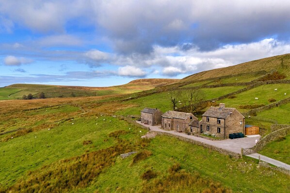 Exterior - Blackclough Farmhouse at Blackclough Farm (Buxton)