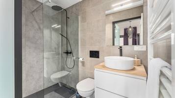 Doppia Classic | Bagno | Doccia, asciugacapelli, asciugamani, sapone