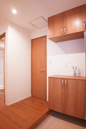 Interior - [ 106 ㎡ Detached house completely rented out ] Tokyo Ikebukuro 4LDK (2 toilets + 2 bathrooms) 7 minutes walk from Ikebukuro Station C1 Exit (Toshimaku)