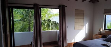 1 chambre, fer et planche Ă repasser, Wi-Fi, draps fournis