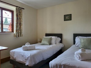 2 Schlafzimmer, Bügeleisen/Bügelbrett, Internetzugang, Bettwäsche