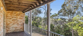 Lakeside Apartment- By the water edge