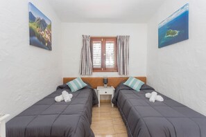 Zimmersafe, Bügeleisen/Bügelbrett, Reisekinderbett, kostenloses WLAN