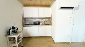 Unclassified image, 5 of 33, button - Casa Vianello Cri by Ca-Sa Check (Chioggia)