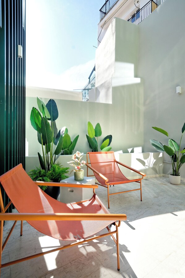 Appartement Classique, vue ville | Terrasse/Patio