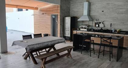 Guarujá beach house 500m from the beach