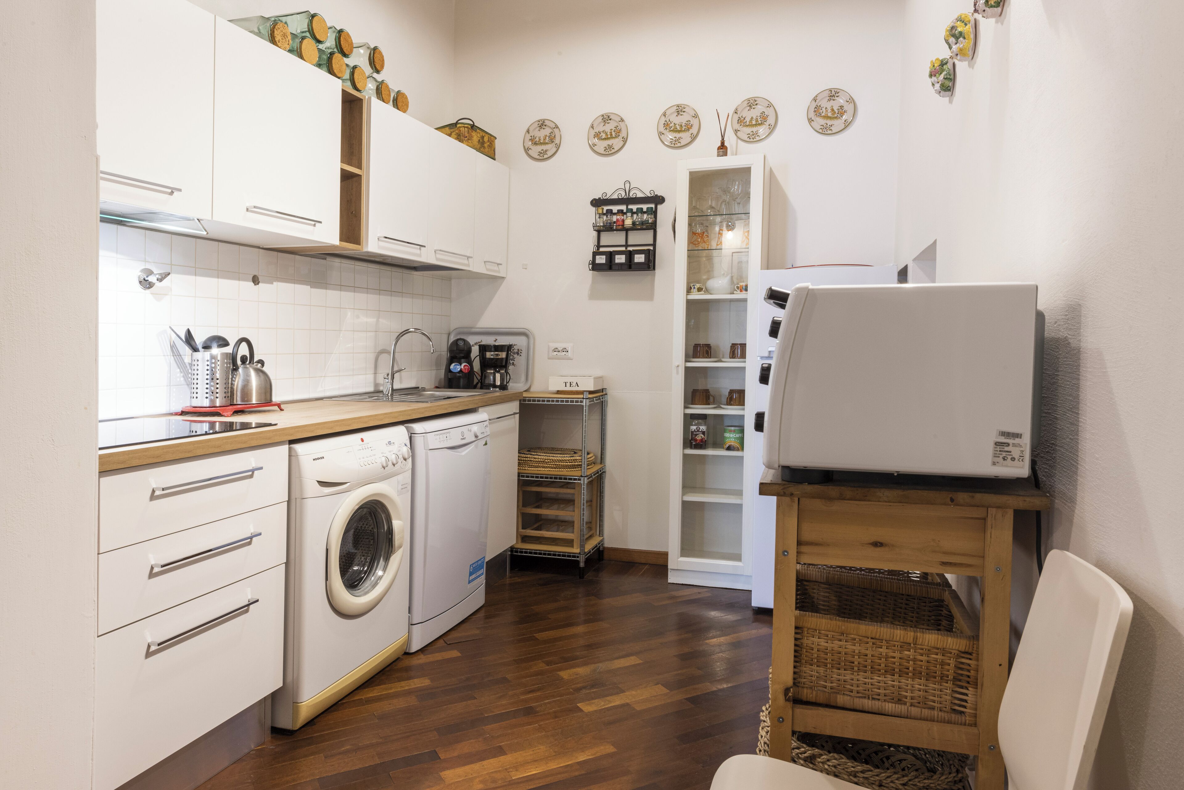 Superior-Apartment, Balkon, Flussblick | Eigene Küche | Kühlschrank, Herdplatte, Kochgeschirr/Geschirr/Besteck