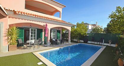 Spacious 4 Bedroom Villa with Private Pool, Walking distance to Tavira town