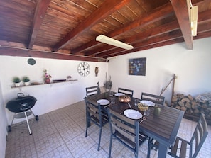 Outdoor dining - Spacious 4 Bedroom Villa with Private Pool, Walking distance to Tavira town (Tavira)