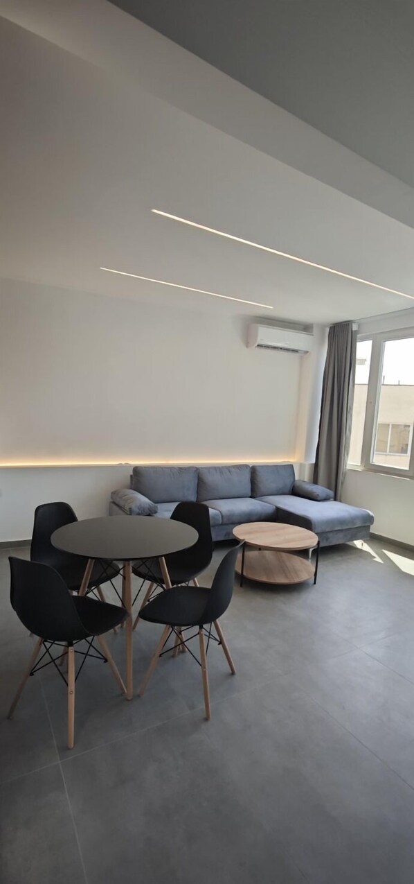 Luksusleilighet | Spiseområde på rommet