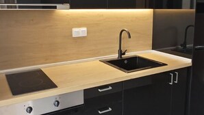 Luxury Apartment | Private kitchen | Coffee/tea maker, full-sized fridge, oven, stovetop - La dolce vita-Your Urban Stay (Thessaloniki)