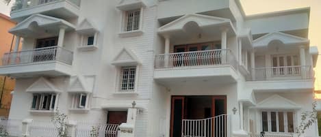 Façade de lâhĂ©bergement