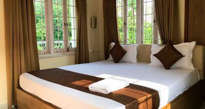 Ashray The Living Entity