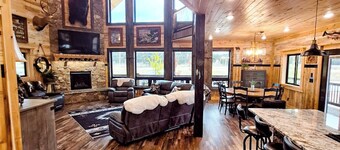 Bison Creek Lodge+WiFI+AC+10Miles2YNP