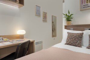 Single Room, Non Smoking | Blackout drapes, free WiFi - St. Crispin's House (Norwich)