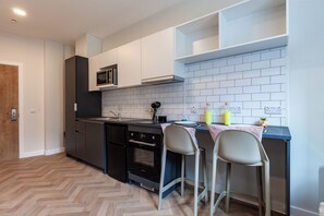 Classic Studio, Non Smoking | Private kitchen - St. Crispin's House (Norwich)