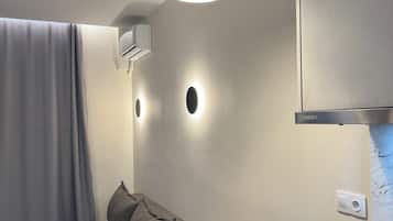 Superior appartement, balkon | Dineren op de kamer