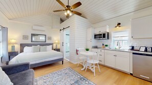 Flat-screen TV - Coastal Estate (Cape May)