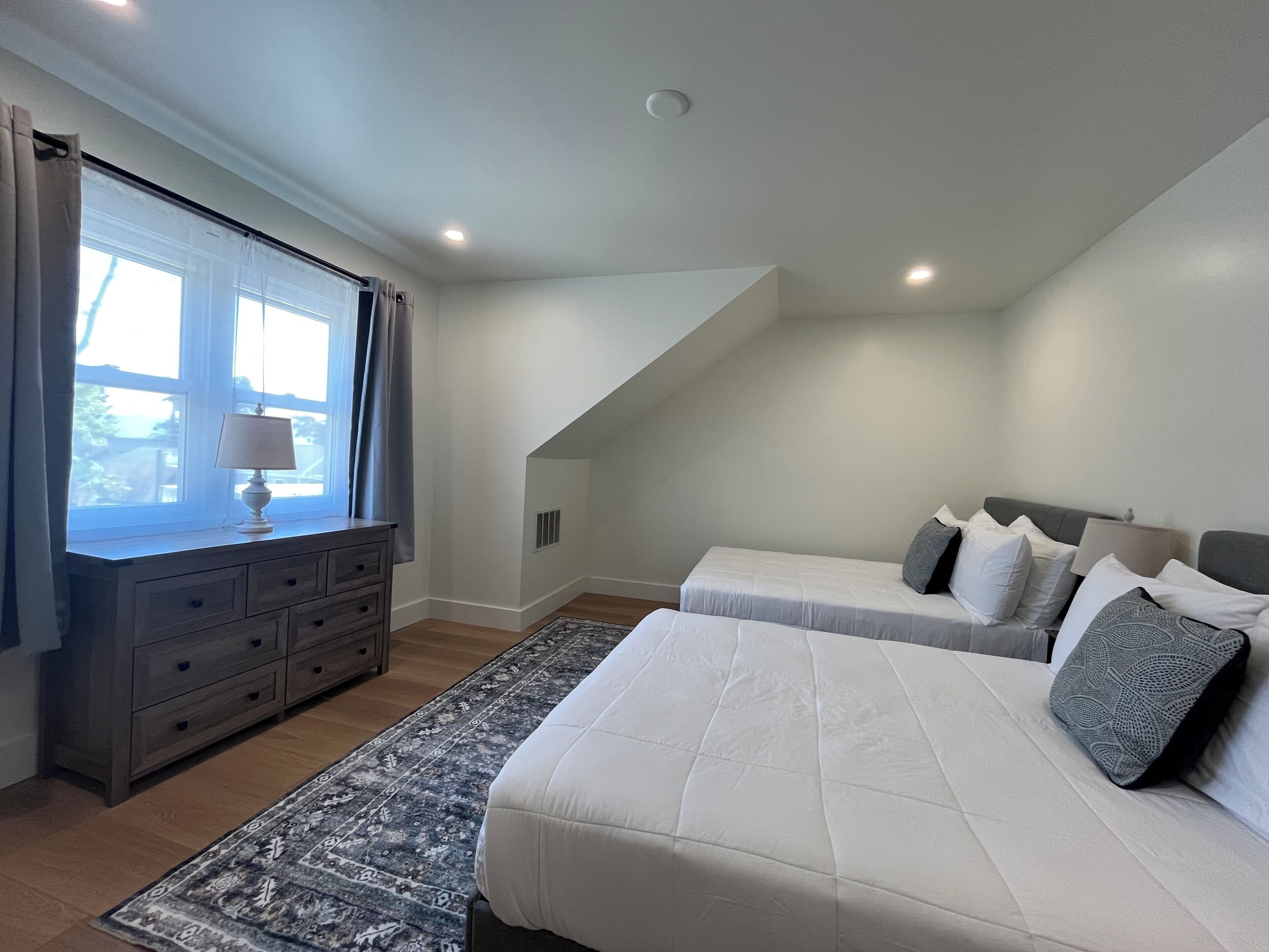 Hide Tide Two-Bedroom Estate | Individually furnished, blackout drapes, iron/ironing board, free WiFi