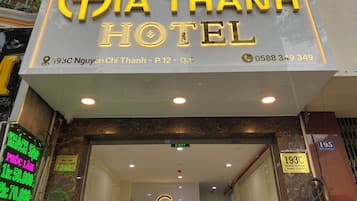 Mặt tiền nơi lưu trú