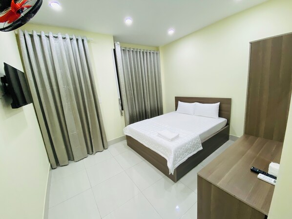 Deluxe Double Room, Balcony, City View