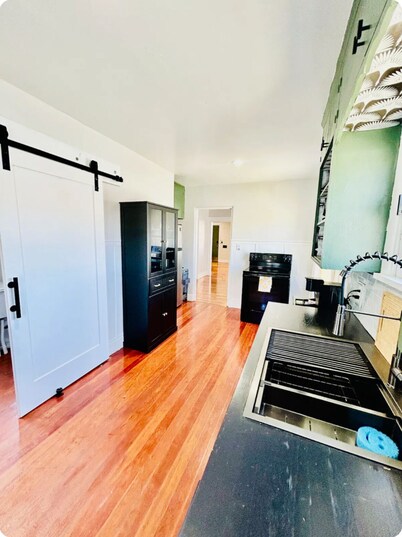 Cozy 2-bedroom hotel suites in enjoyable Glendale with WiFi, AC