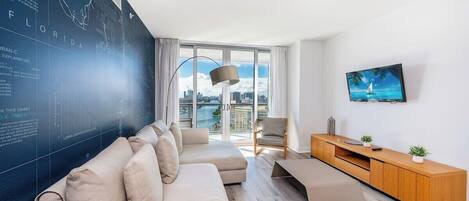 Televisión y oficina