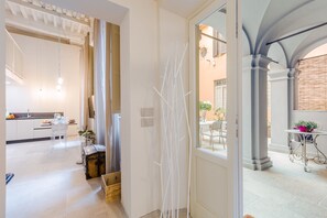 Interior - Contemporary Apartment with Private Outdoor in Lucca (Lucca)