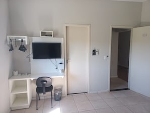 Chambre Standard avec lits jumeaux | Wi-Fi gratuit, draps fournis, accÚs pour personnes à mobilité réduite